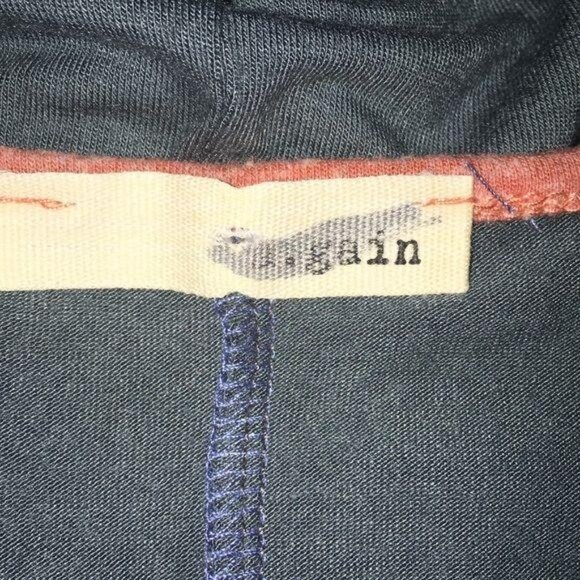 A.gain Long Sleeve T-Shirt Size Small - Picture 3 of 4